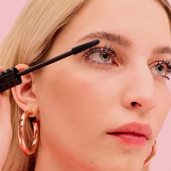 Benefit BADgal BANG! Volumizing Mascara - Picture 4 of 7